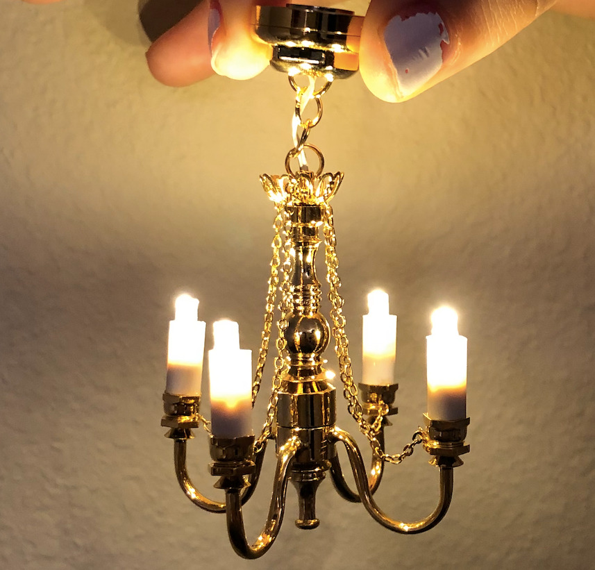AirAds Dollhouse Light 1:12 Miniature Chandelier Retro Golden Ceiling Light