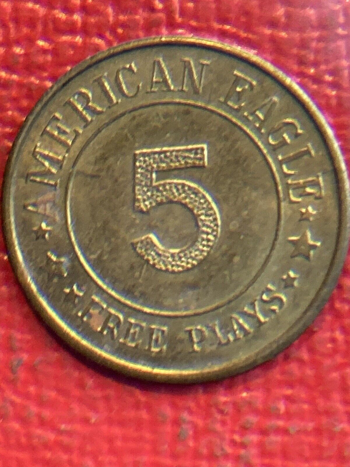 VINTAGE AMERICAN EAGLE 5 FREE PLAYS TOKEN - VERY NICE AND VERY SCARCE