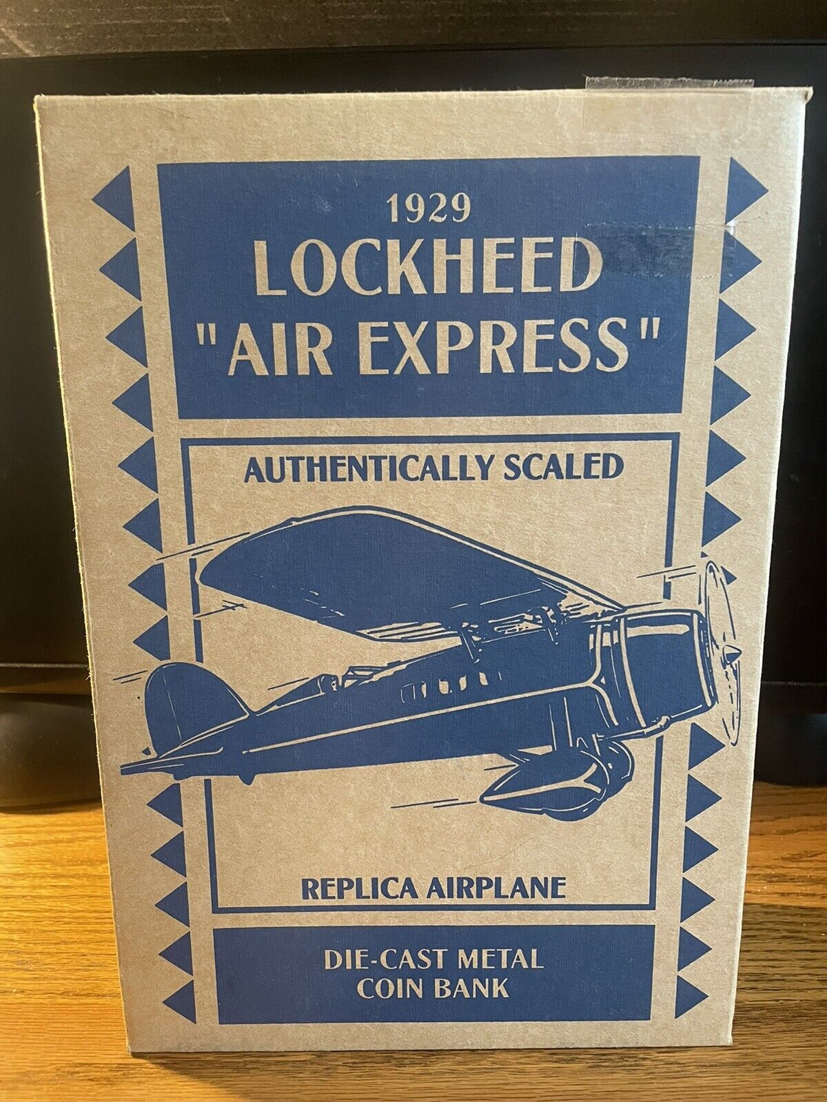 A-TREAT BEVERAGES ERTL Die-Cast Airplane Bank 1929 Lockheed Air Express RARE NIB