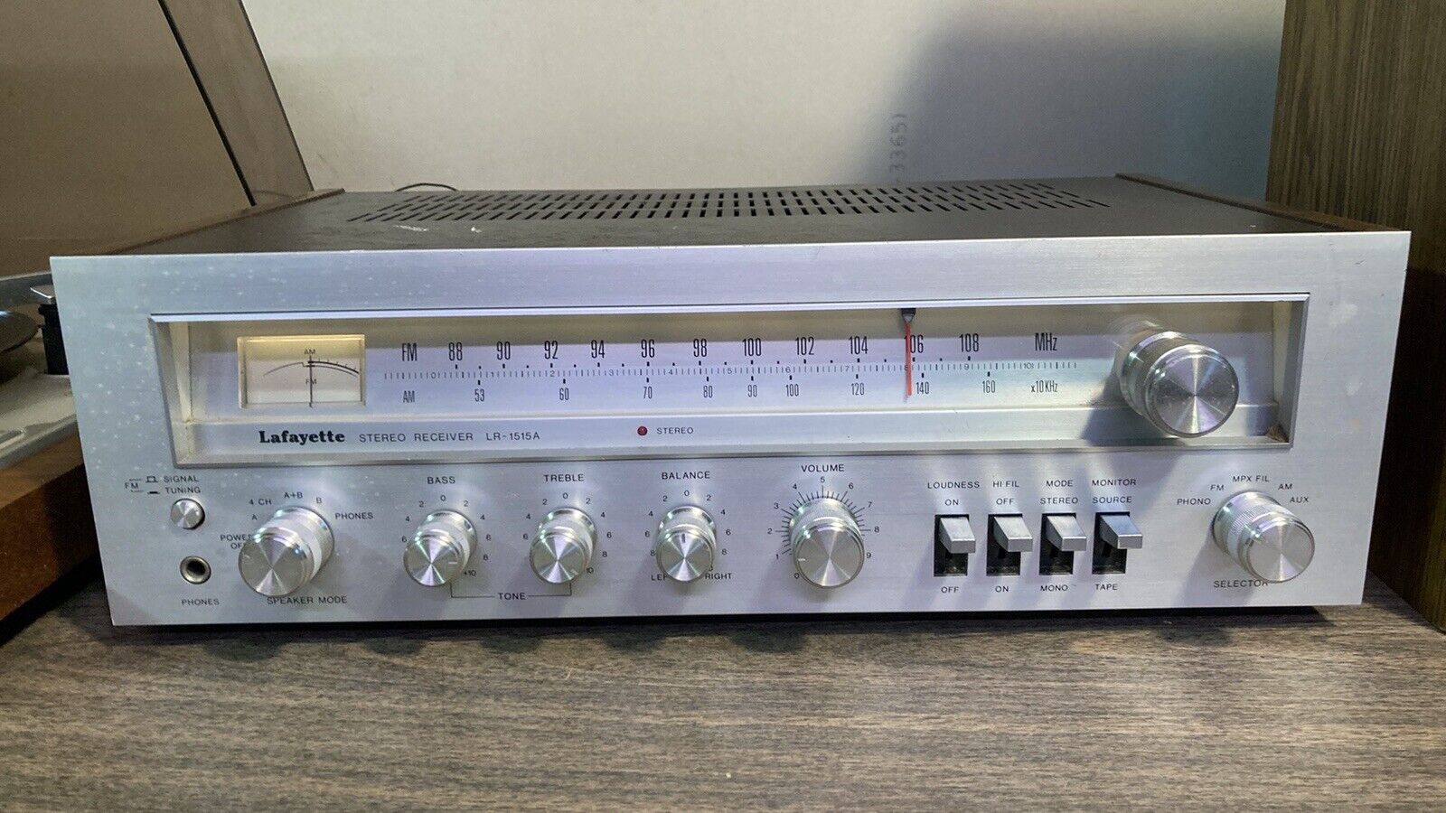 Vintage 1976 Lafayette LR-1515A Baby Receiver. Made In Japan By Setton.  Superb.
