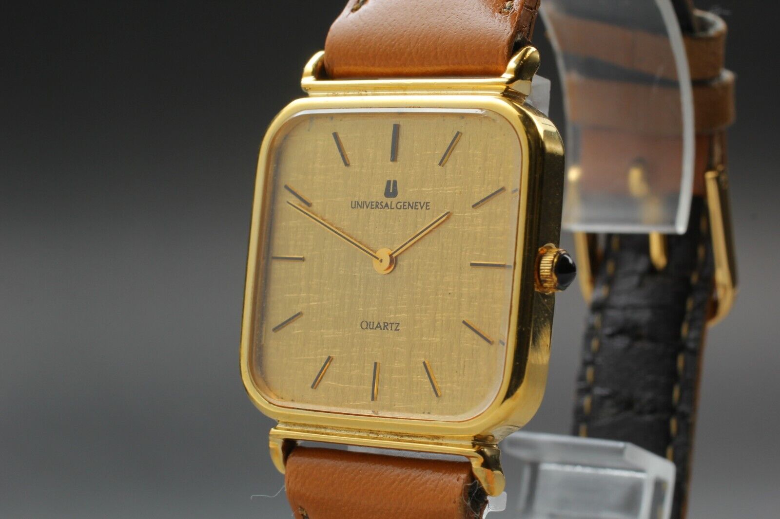 【Exc+5】Vintage UNIVERSAL GENEVE 560300 Quartz Square Gold Men's Watch From JAPAN