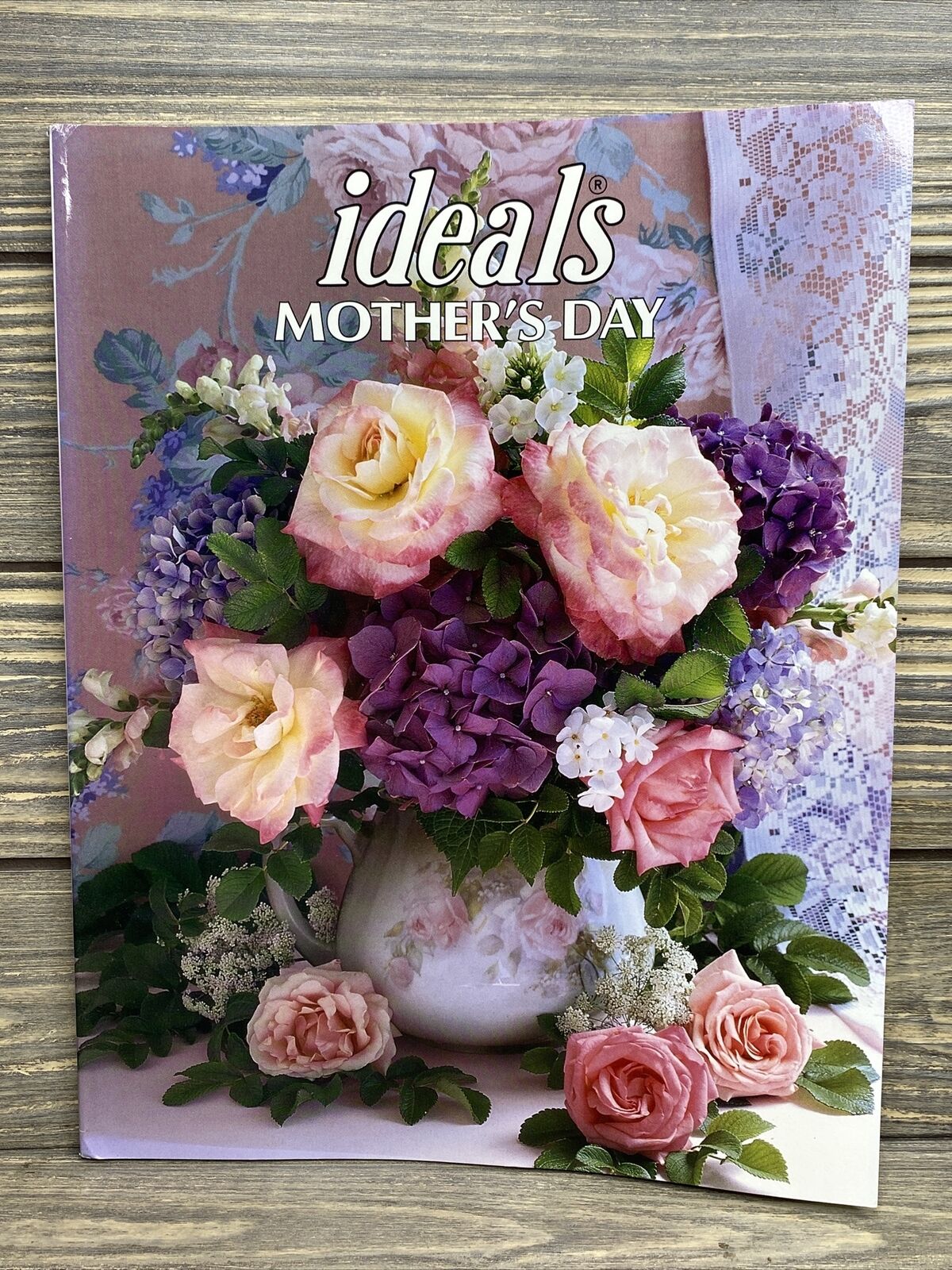 Vintage Magazine Ideals Publishing Mothers Day Ideals March 2001 Pastel Flowers 