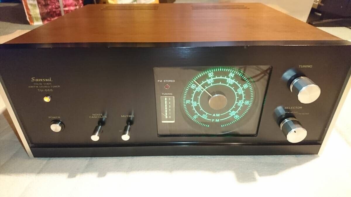 Sansui TU-666 AM/FM Solid State Stereo Tuner AC100V 50/60Hz Audio Japan 1970