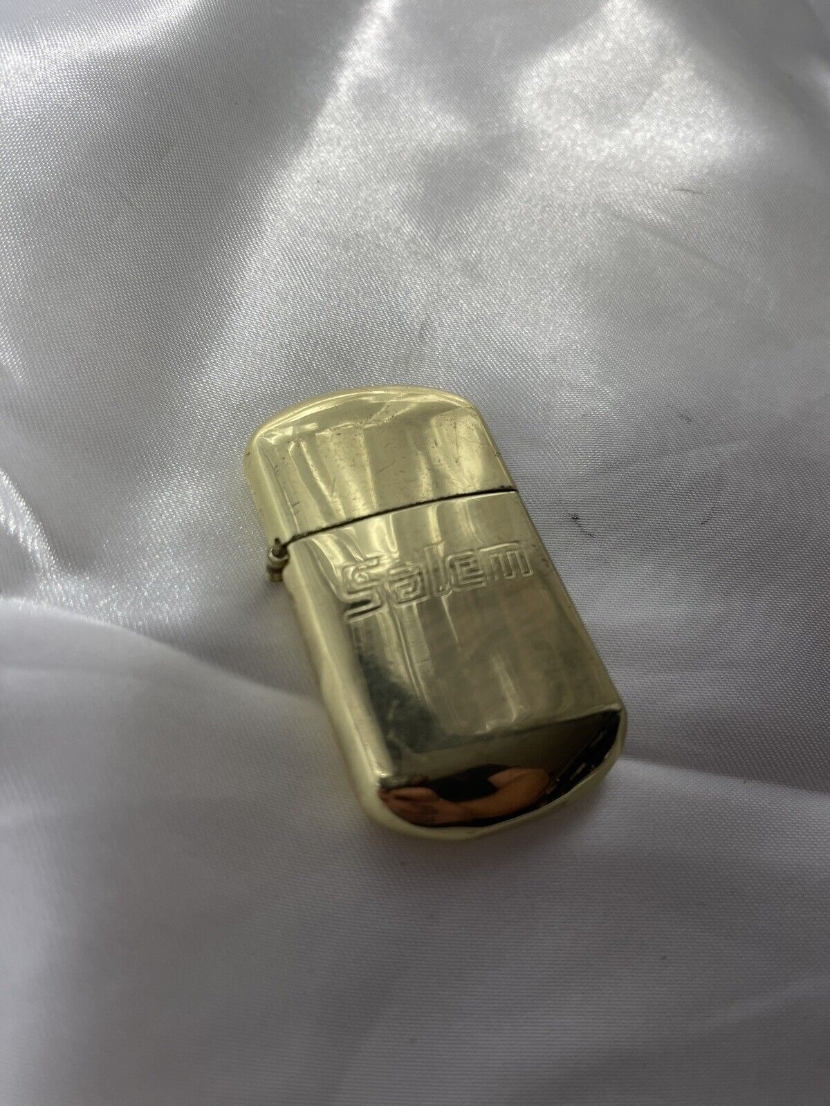 Salem Cigarette Brass Wind Proof Lighter VTG 90\'s Rounded Flip Top