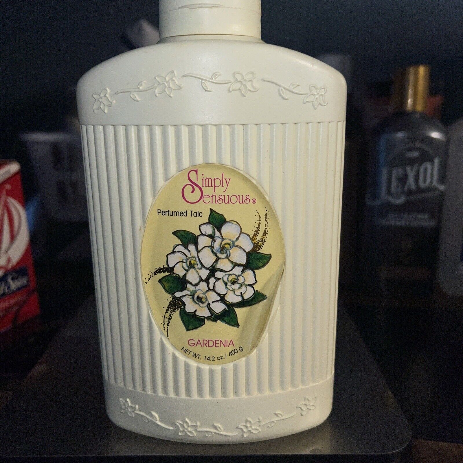 Vintage Simply Sensuous  Gardenia  Perfumed Talc  14.2oz/400g Open