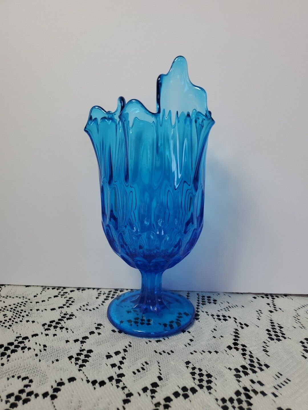 Vtg Fenton Art Glass Colonial Blue Thumbprint Handkerchief Swung Pedestal Vase