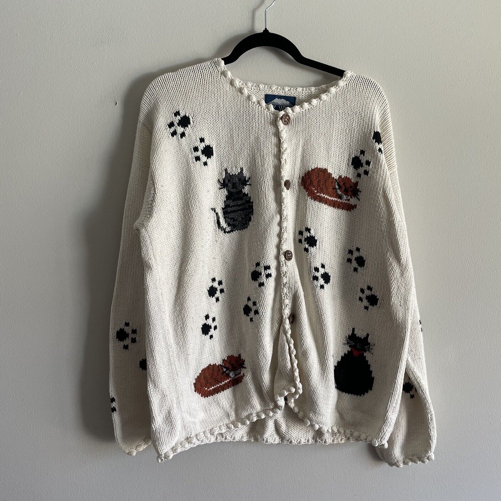 Rey Wear Hand Knitted in Bolivia Wmn XL Vintage Ivory Cat Kitten Button Cardigan