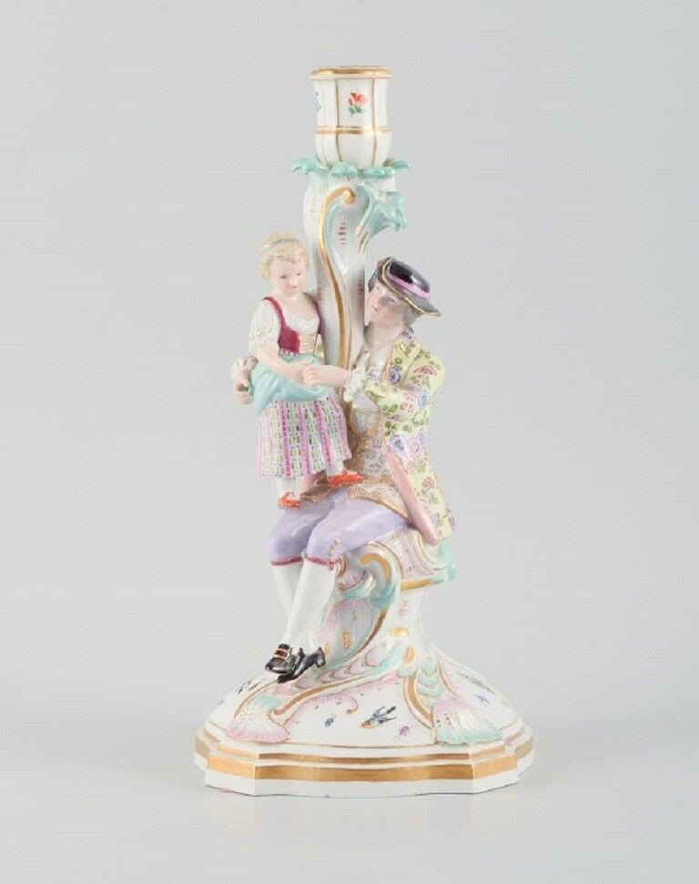 Large antique Meissen candlestick in hand-painted porcelain. 19th C.