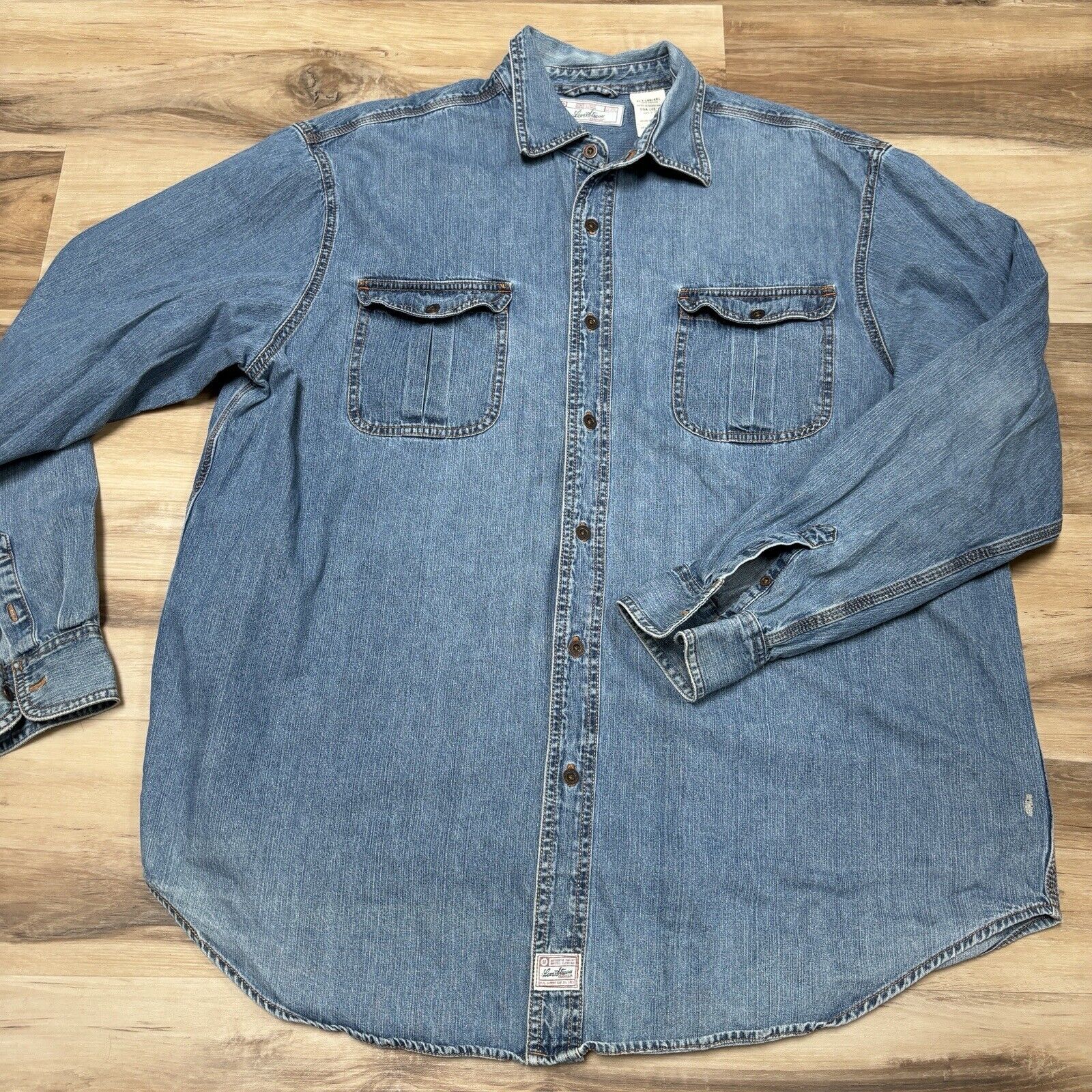 Vintage Levi\'s Denim Shirt Mens XLT Metal Buttons Blue Button Up XL Tall
