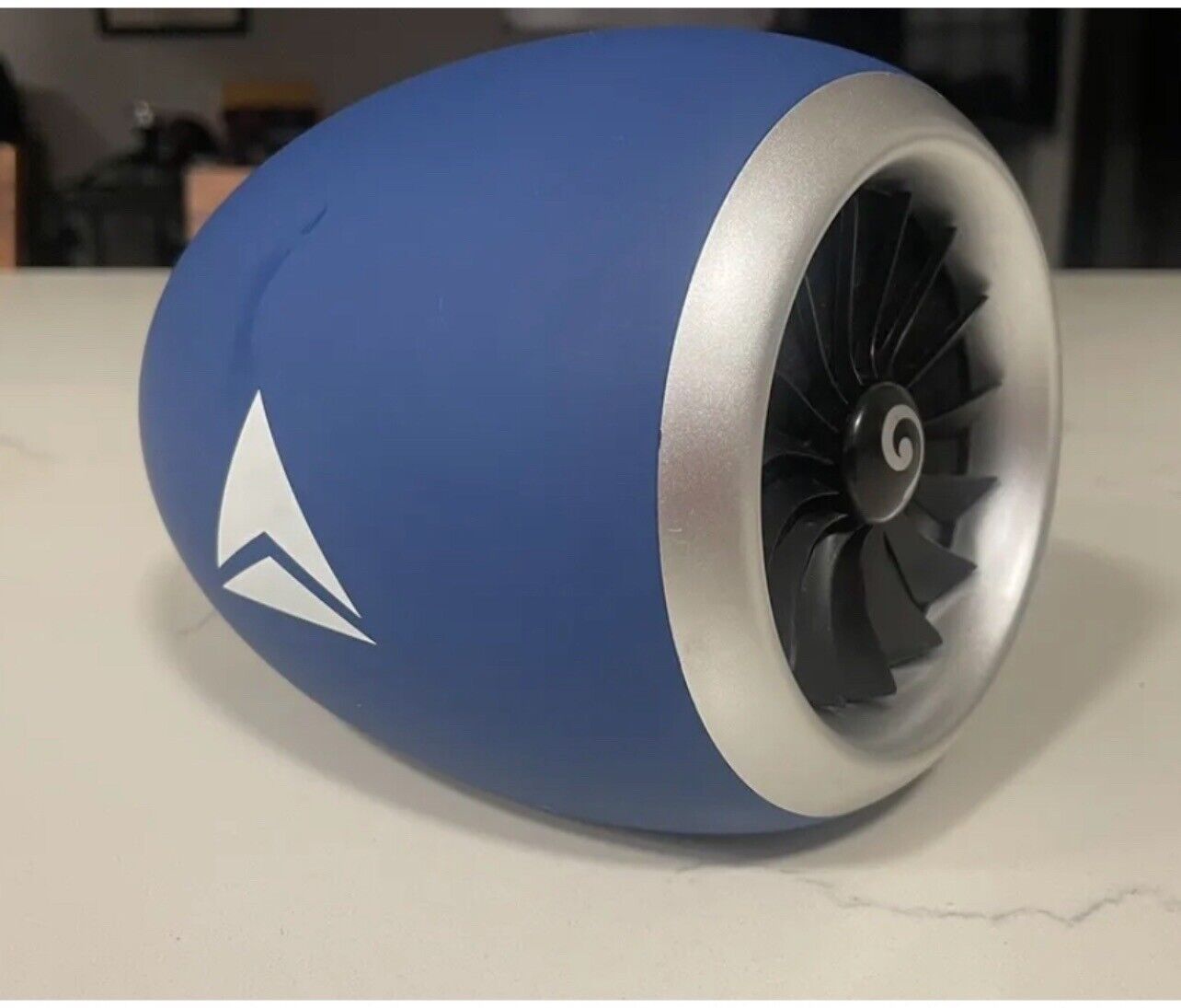 Delta Airlines Jet Turbine Engine Bluetooth Speaker Collectable . Brand New