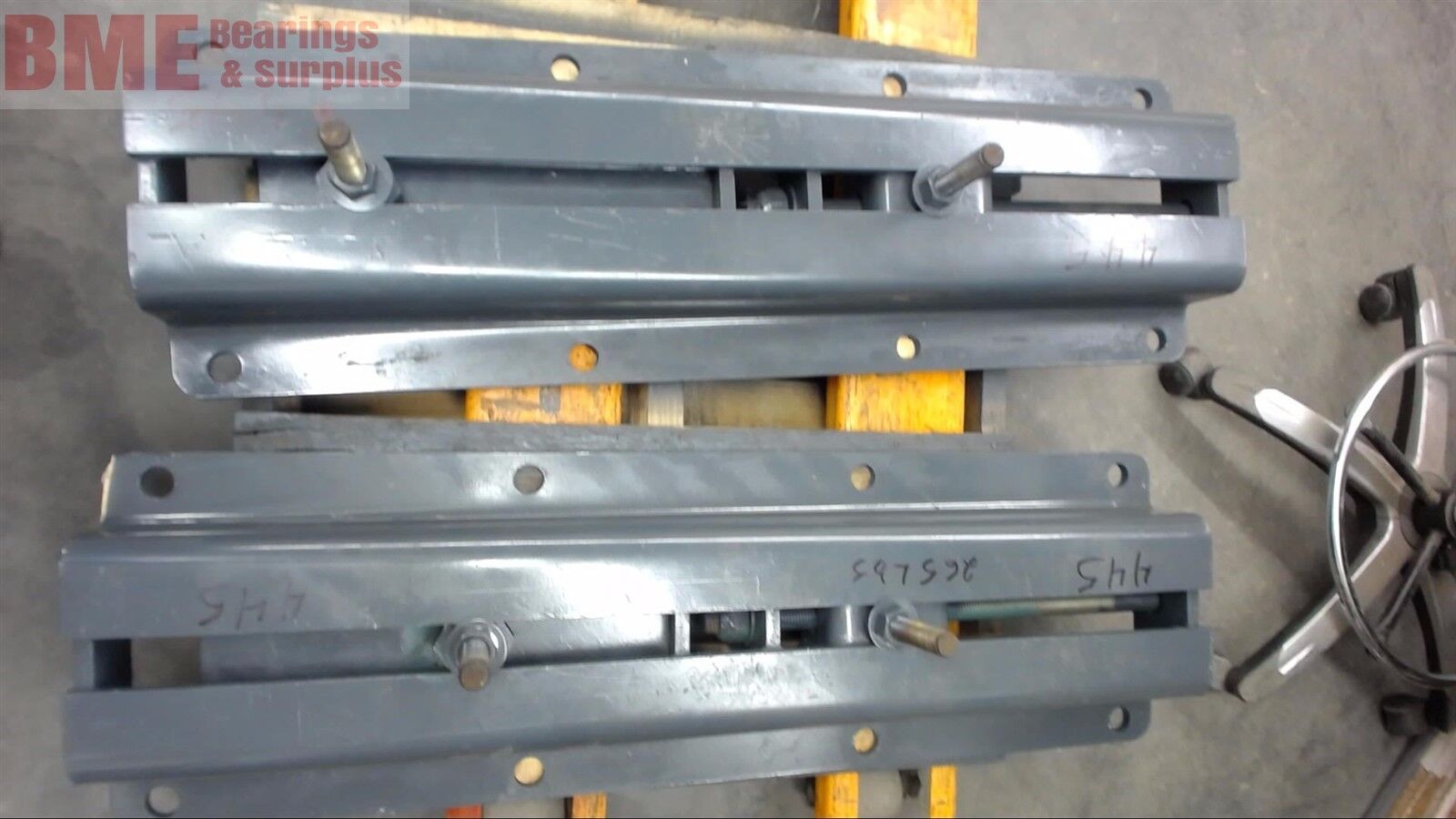 Set Of 2 Adjustable Steel Rails 445 Frame