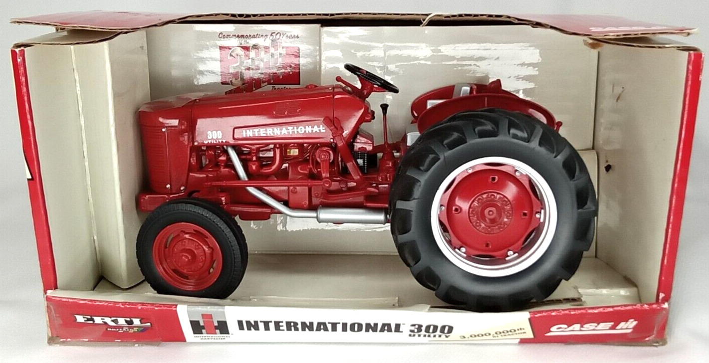 Ertl Case IH International 300 Tractor 1/16 Scale Die-Cast Metal New In Box