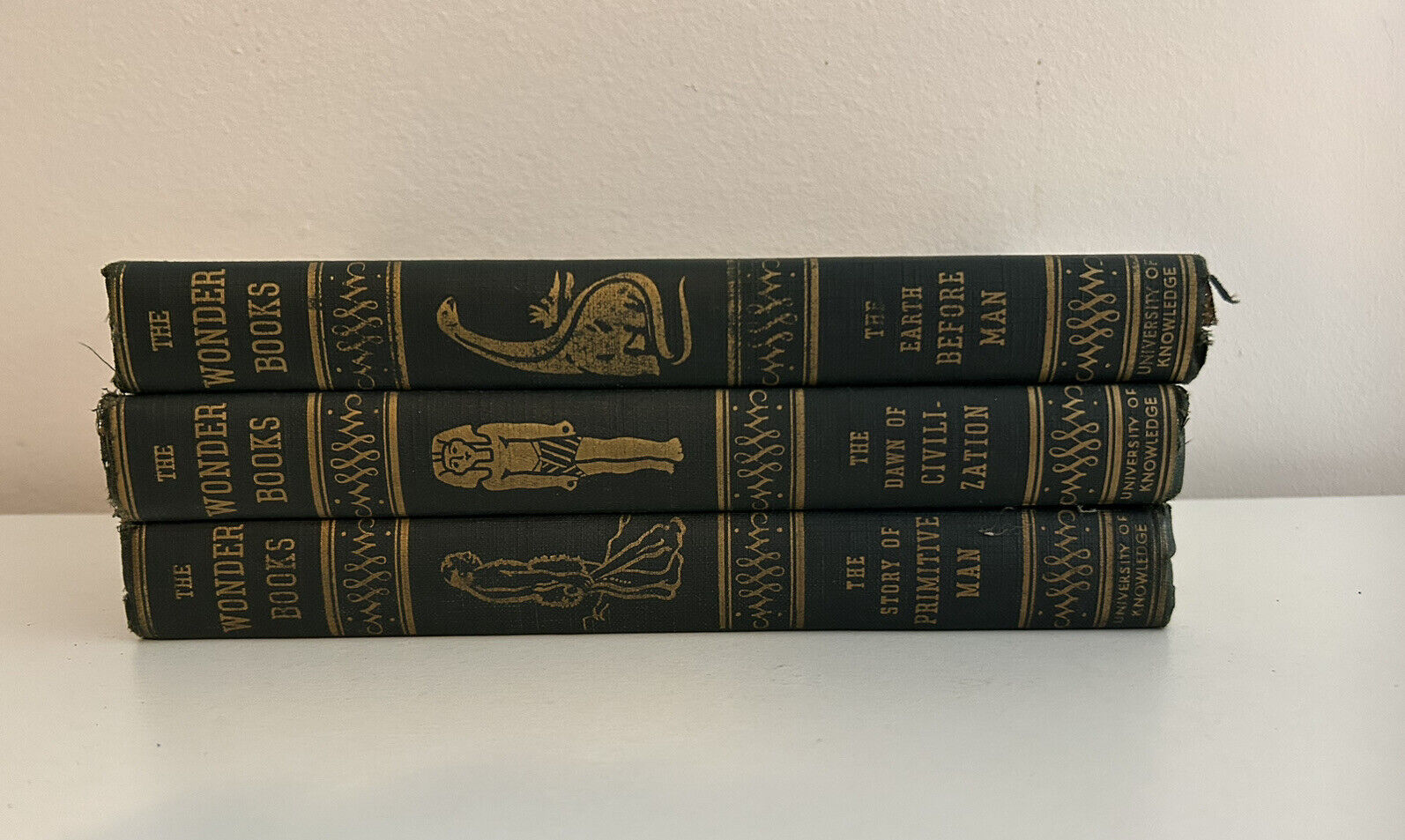 3 Vintage The University of Knowledge: The Wonder Books 1930\'s & 40\'s. Primitive