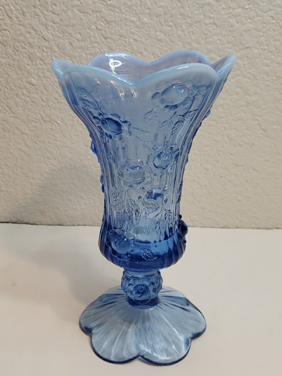 Vintage Fenton Vase Rose Blue Scallop Edge, 9\