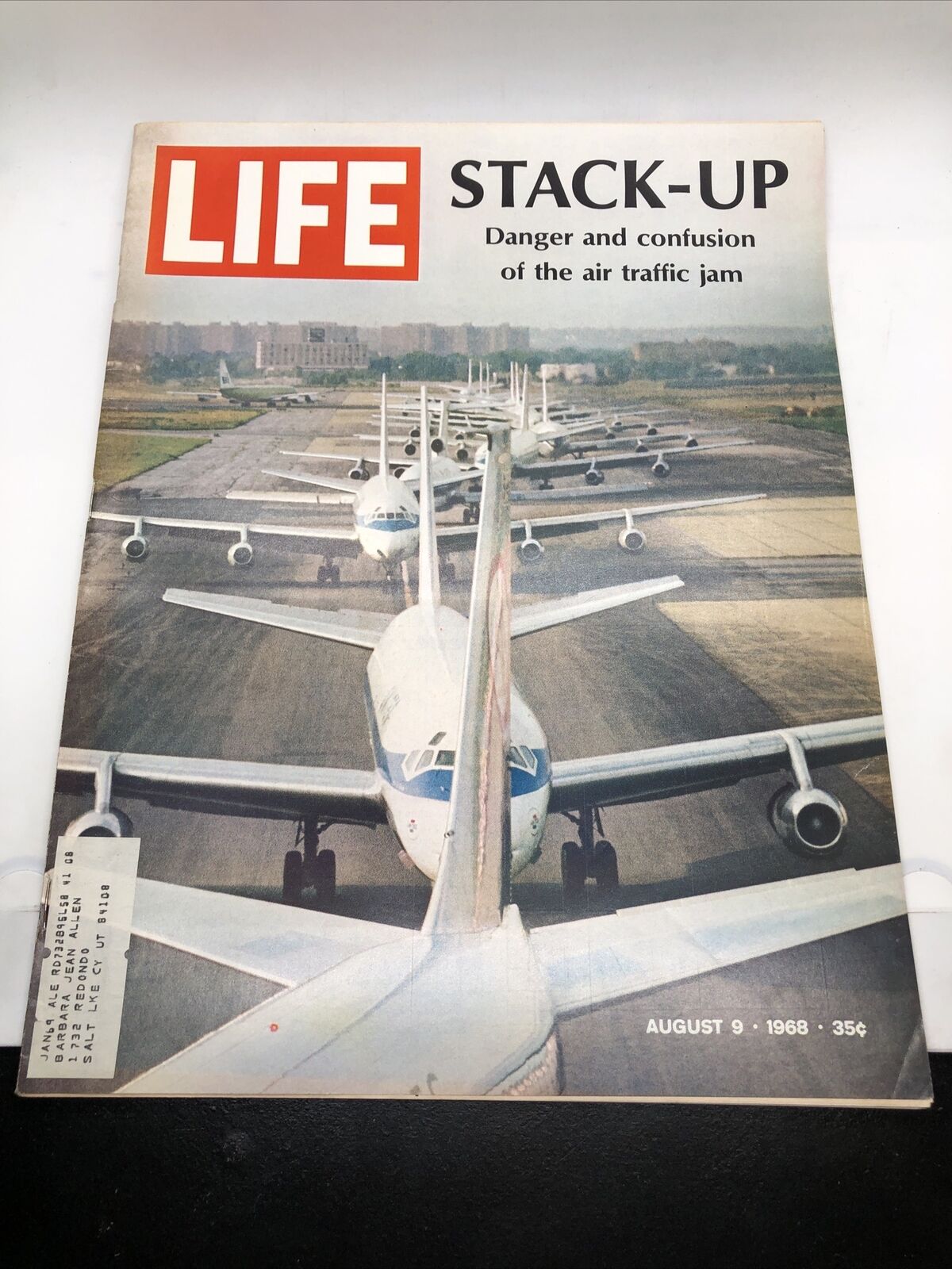 Vintage Aug 9, 1968 Life Magazine - Airline Congestion on Cover