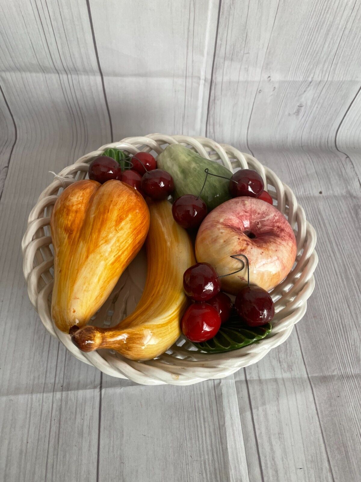 Bassano Capodimonte Style Italian Italy Ceramic Fruit Basket Vintage 60\'s