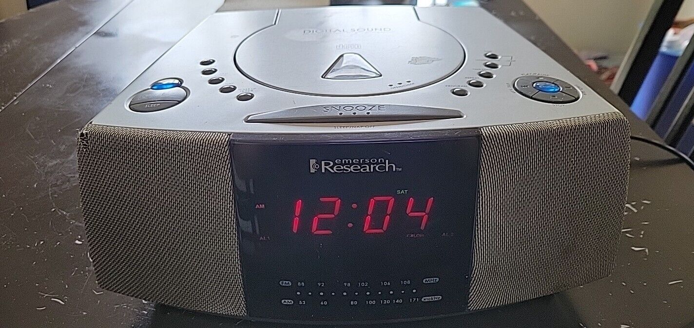 Emerson Research AM/FM CD Player Alarm Model CKD5808