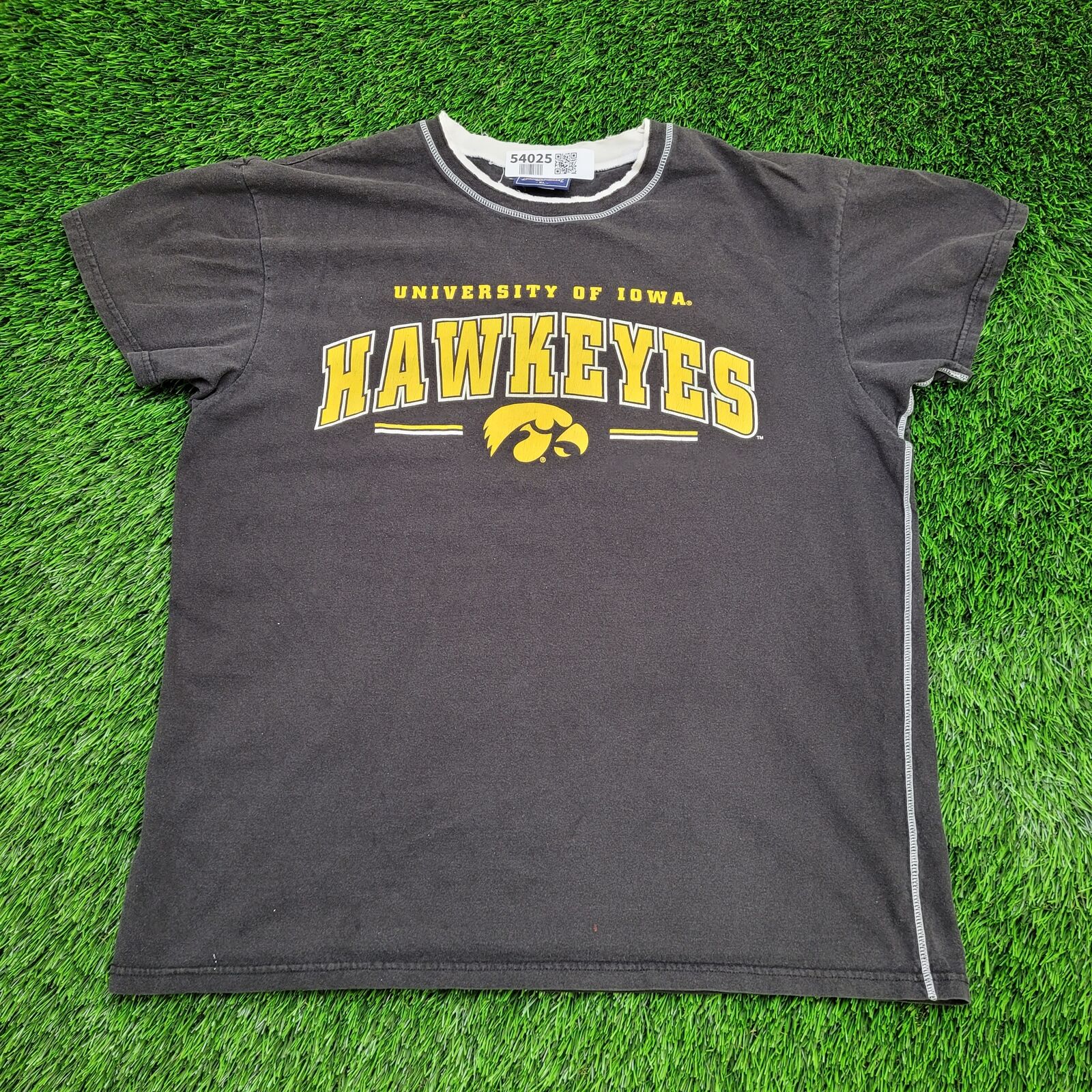 Vintage University-of-Iowa Hawkeyes Shirt Women XL 22x26 Faded Black Yellow Arch