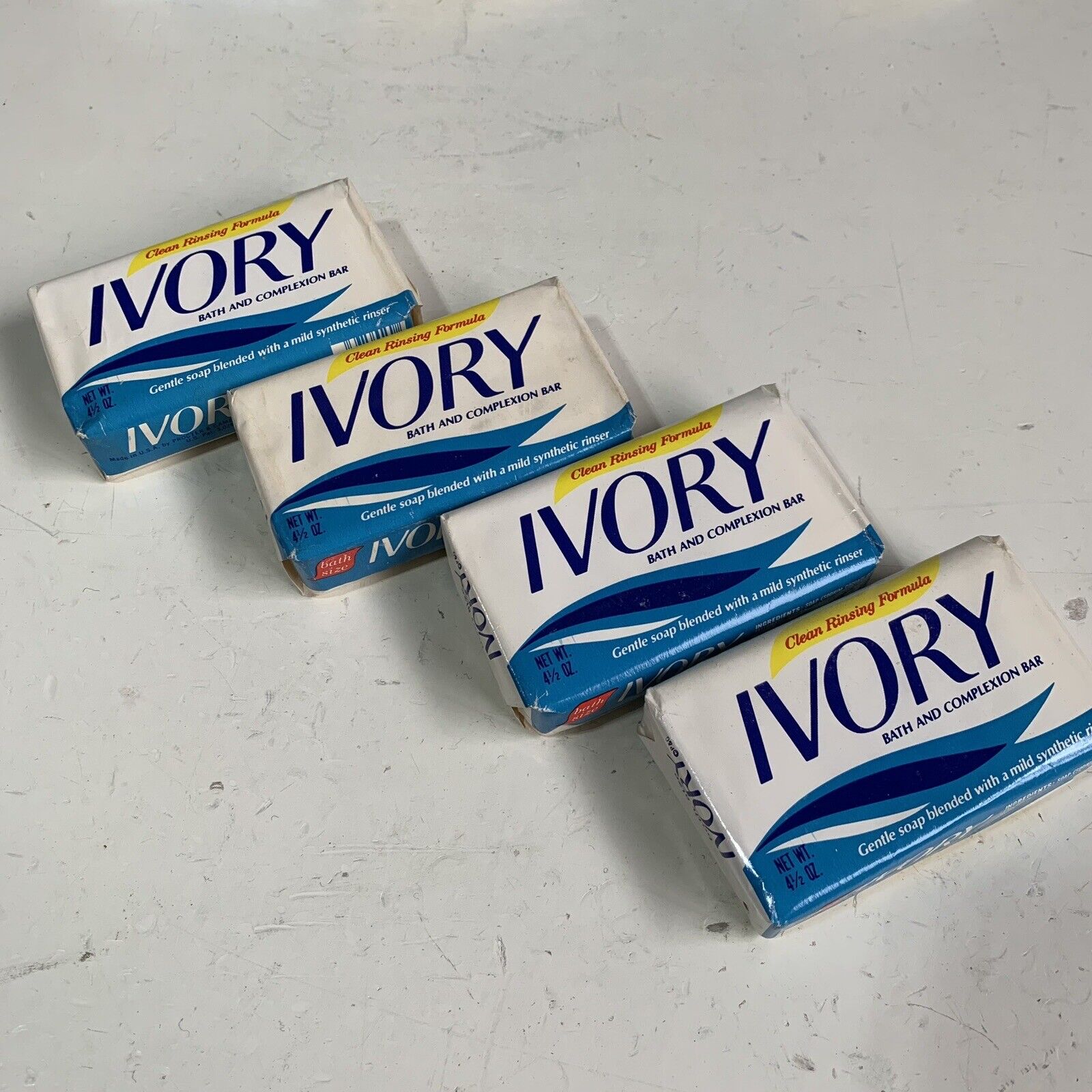 Vintage Ivory Clean Rinsing Formula Bath and Complexion Bar 4.5oz Soap Lot of 4.
