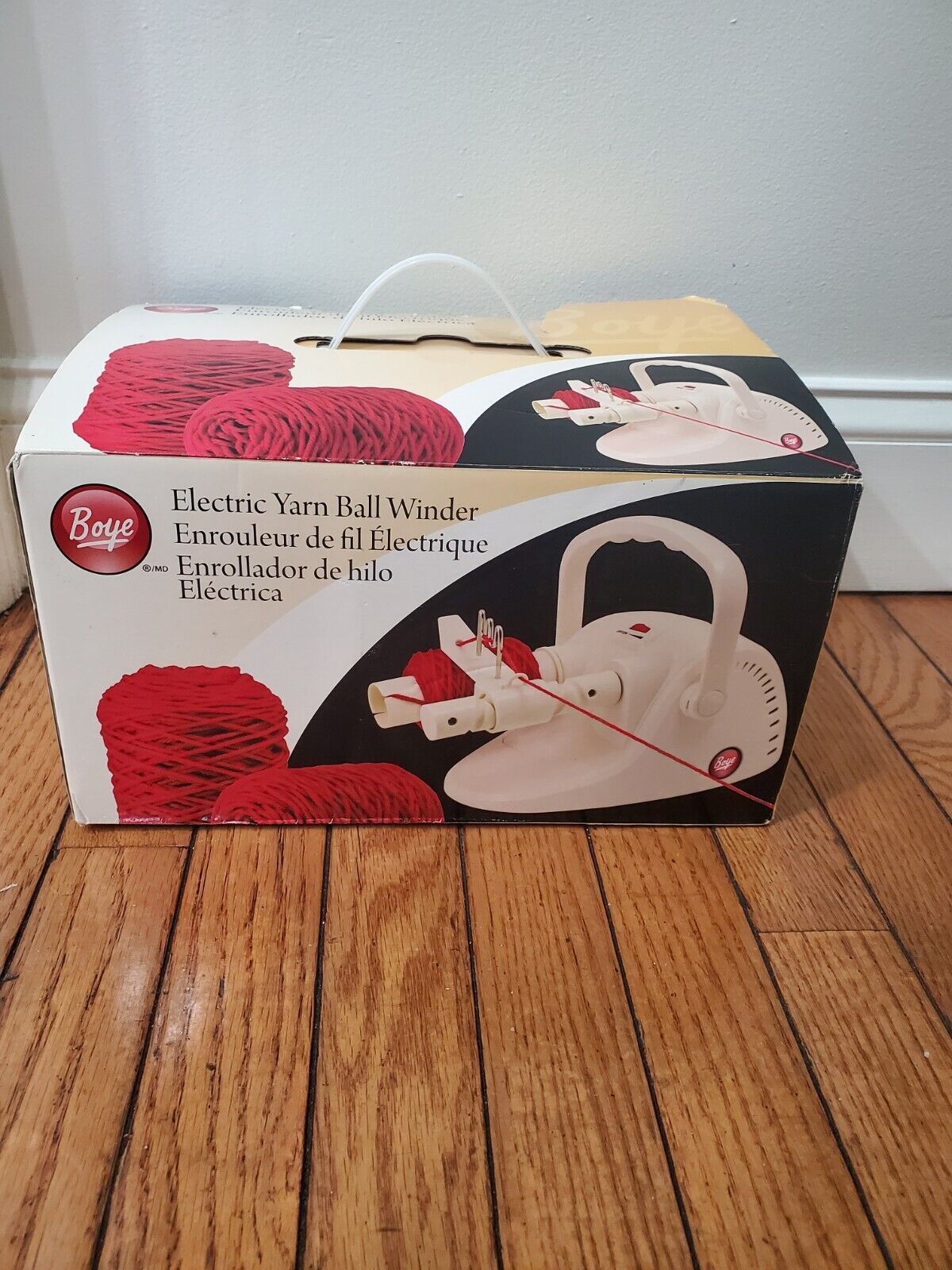 BOYE Electric Yarn Ball Winder by Simplicity-Model 3701001030 NEW OPEN BOX
