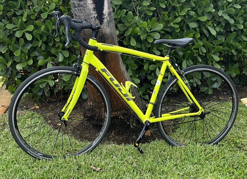 Fuji Sportif 2.3 Two.3 Road Bike Bicycle, Shimano Sora Medium 54cm, Tech Yellow