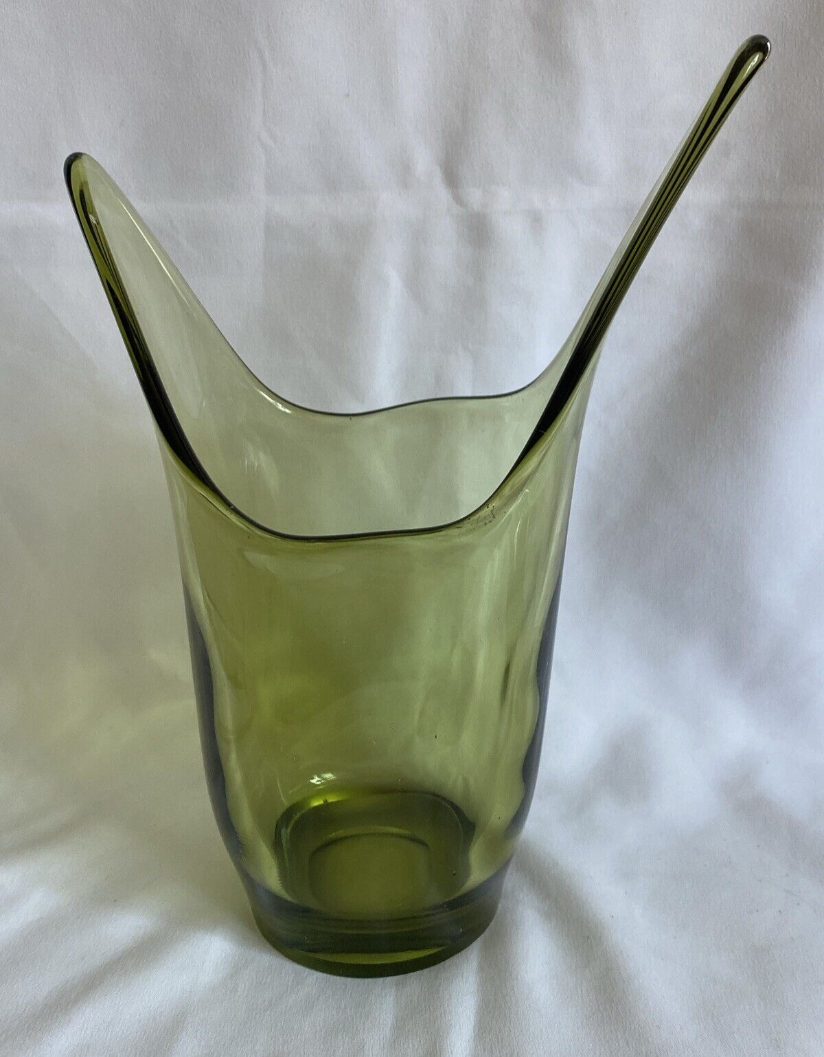 MCM Viking Swung Split Epic Line Green 9.5” Hand Blown Art Glass Vase EUC
