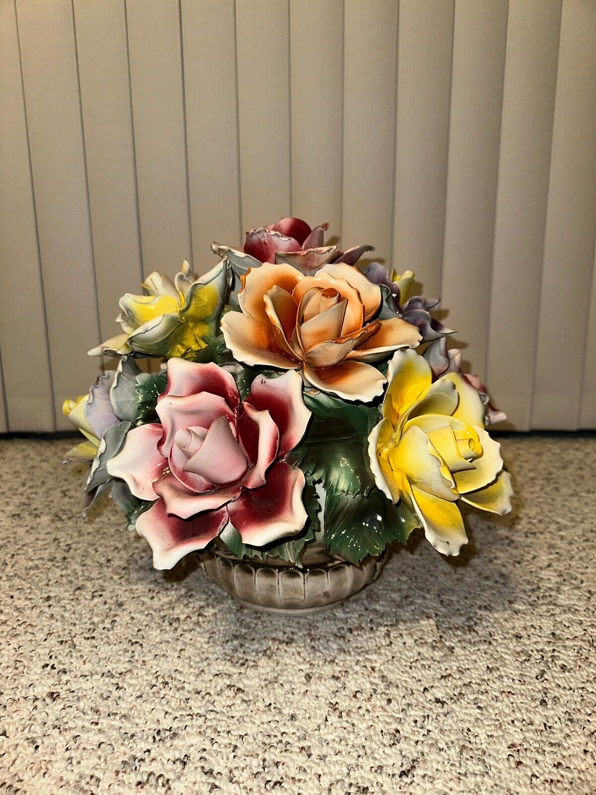 LARGE VINTAGE GORGEOUS CAPODIMONTE  FLORAL CENTERPIECE . MADE IN ITALY