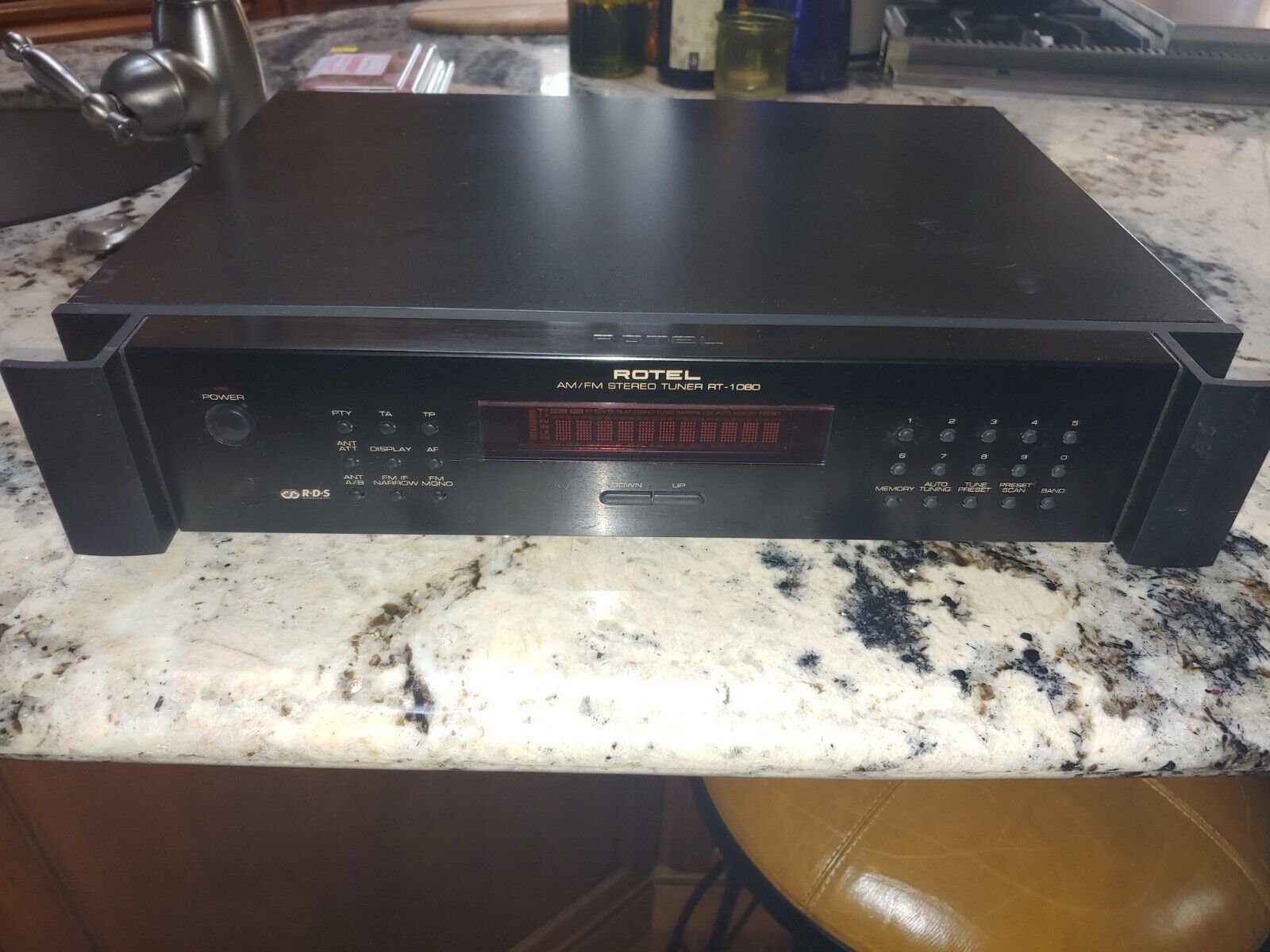 ROTEL AM/FM Stereo Tuner RT-1080