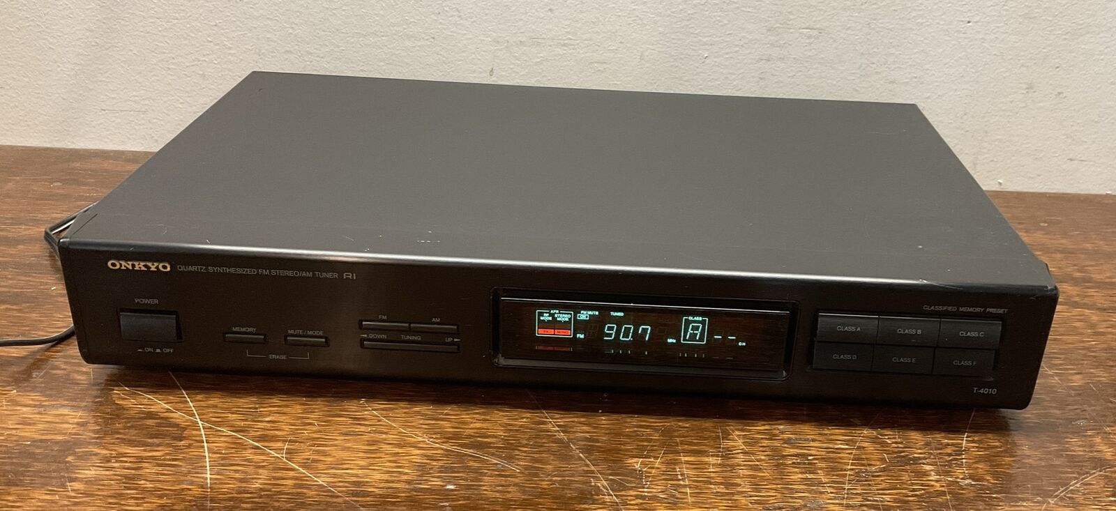 Onkyo Tuner T-4010 Quartz Synthesized AM/ FM Tuner Tested & Working