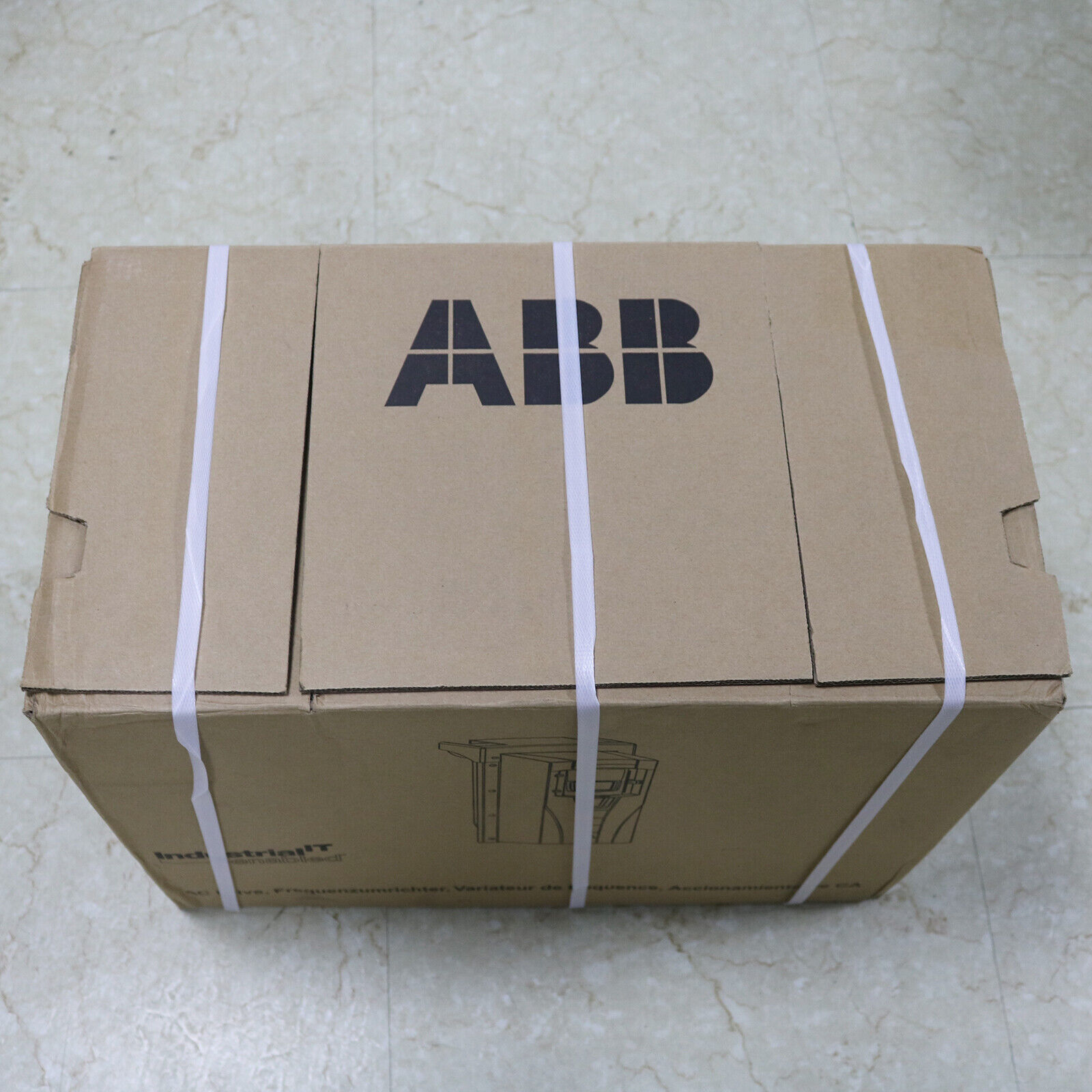 1pcs Brand New ABB inverter ABB ACS550-01-038A-4 transmission 18.5KW