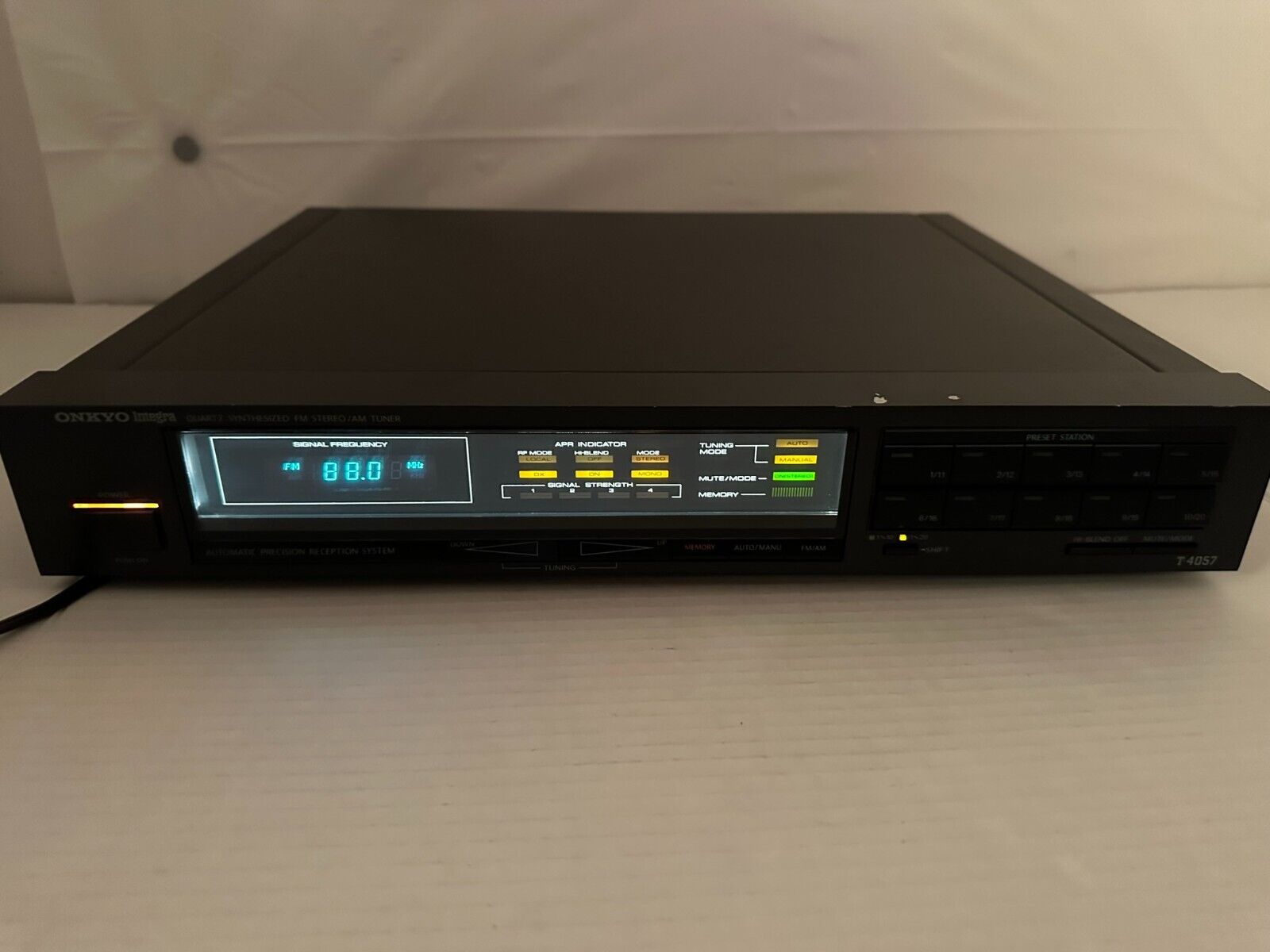 Onkyo Integra Quartz Synthesized FM Stereo AM Tuner T-4057 Black Tested / Works