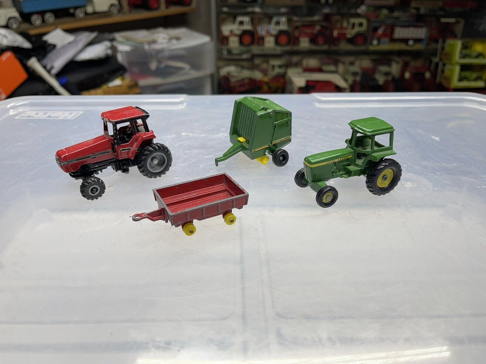 Ertl John Deere And Case IH  1/64 lot of tractors and equipment