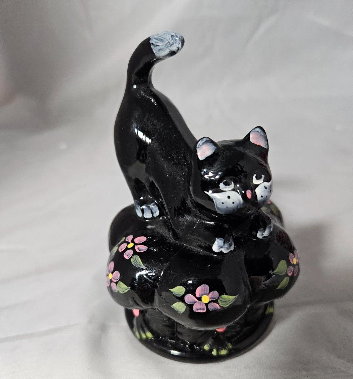 Fenton hand-painted Black Cat Trinket Box