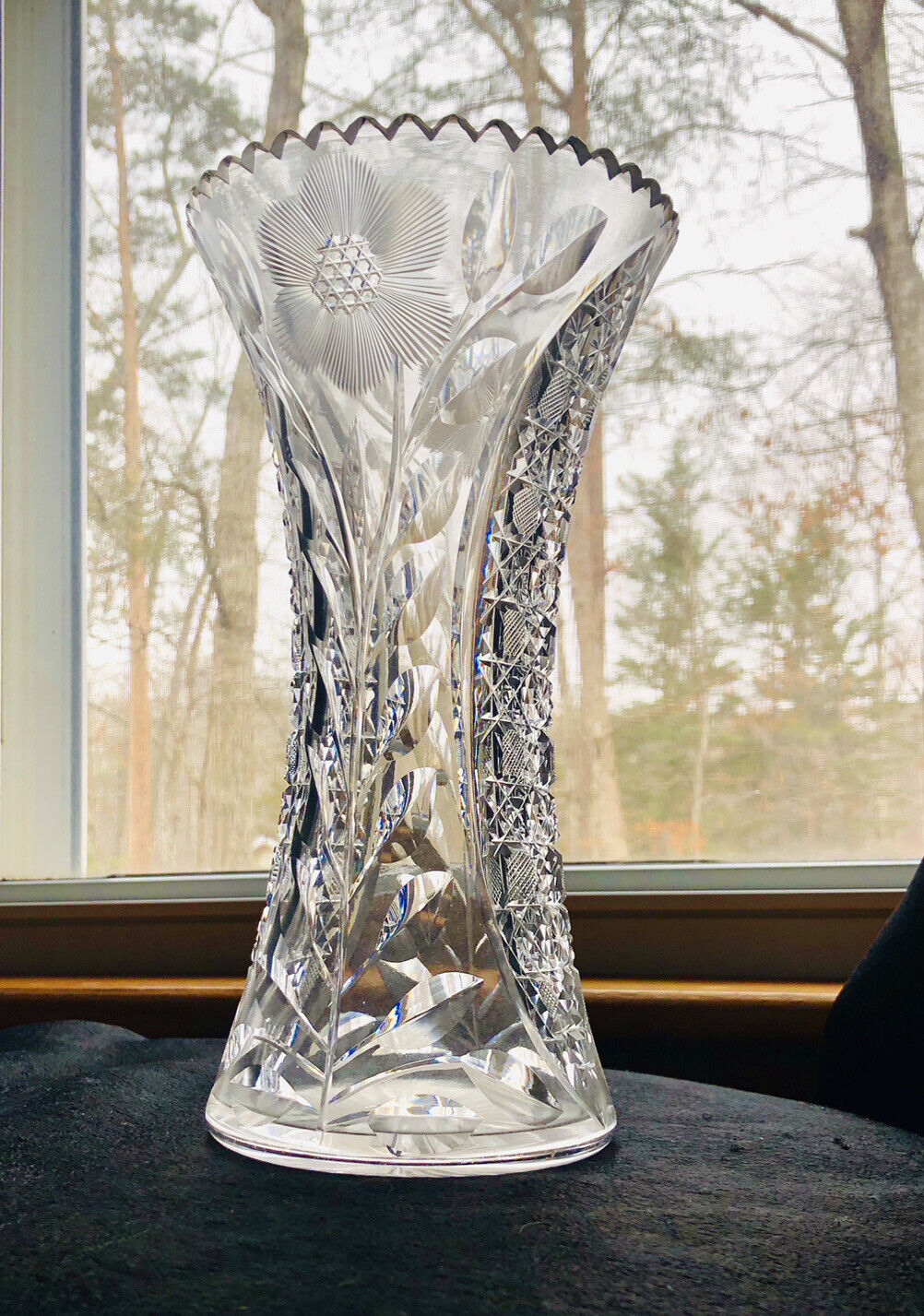 ABP American Corset Style Cut Glass Vase 10 Floral & Geometric Daisy Harvard