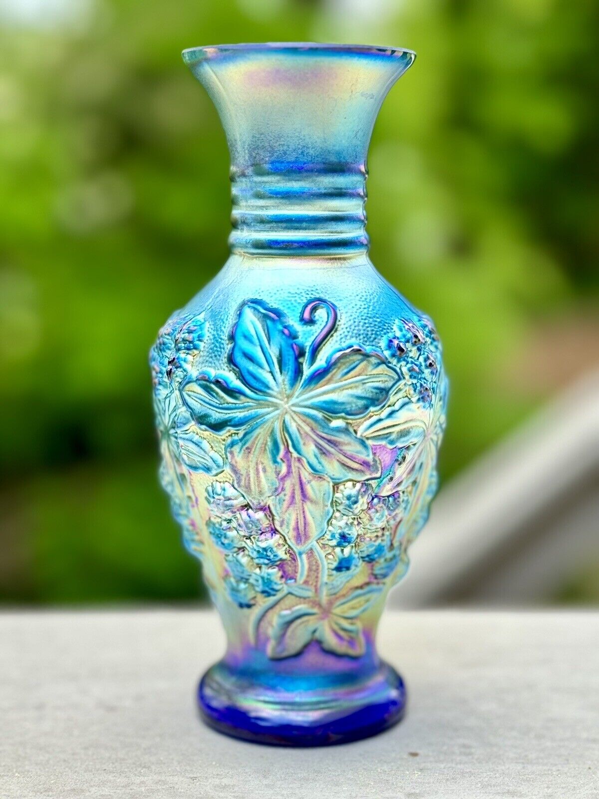 Lynn Fenton SIGNED Favrene Blue Loganberry Vase 4359FN 2005