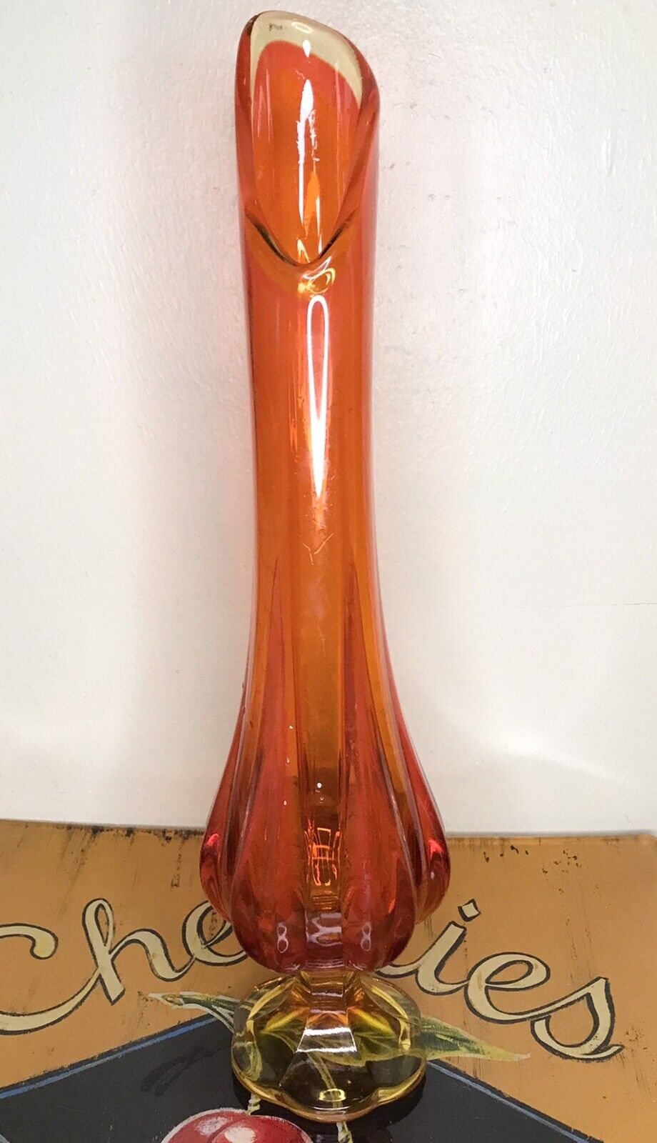 Vintage MCM L.E. Smith Viking Glass Swung Vase Orange persimmon amberina 14.5’