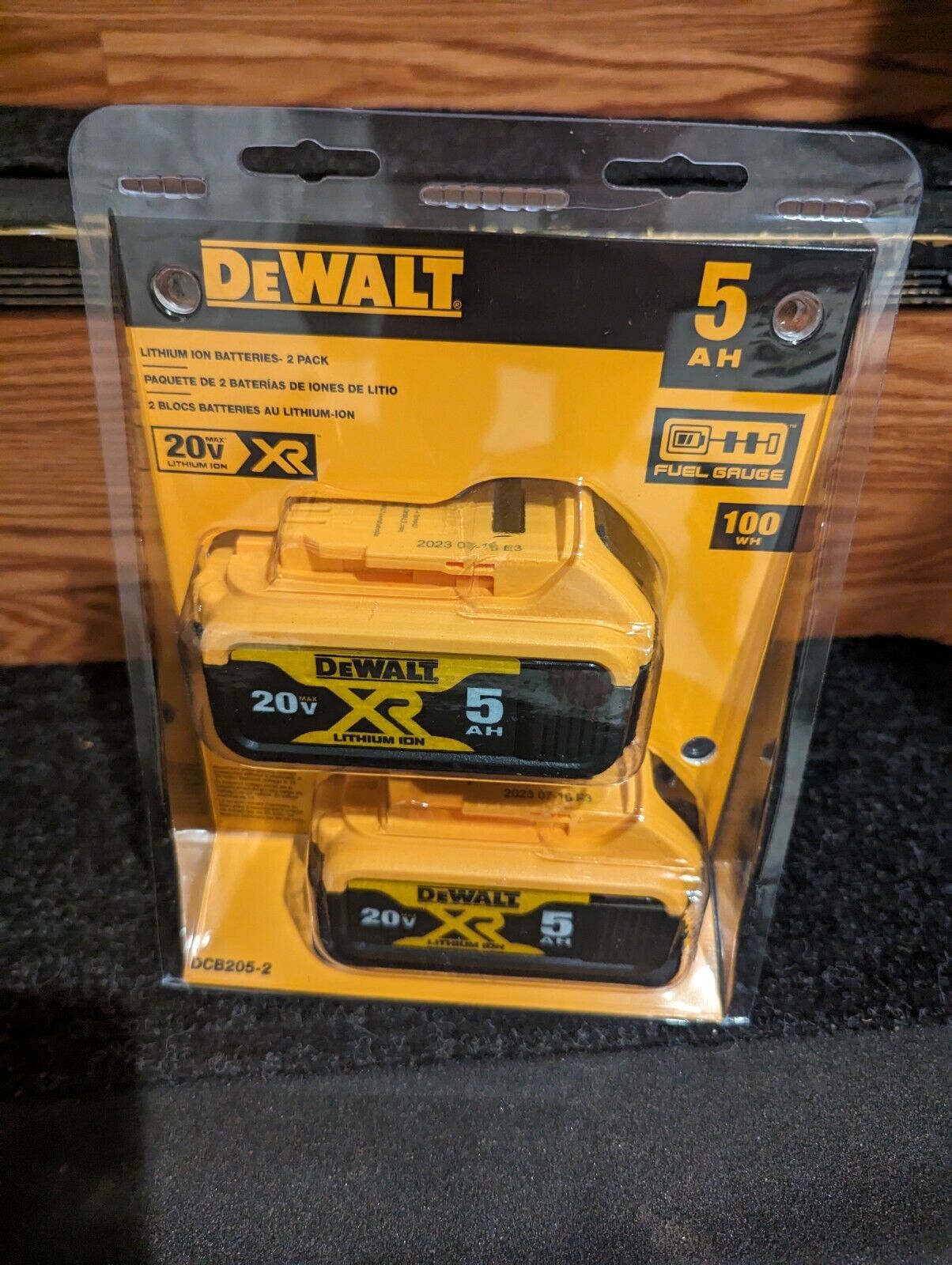2Pack Dewalt DCB205 20V MAX XR 5.0 Ah Compact Power Tool Battery NEW SEALED