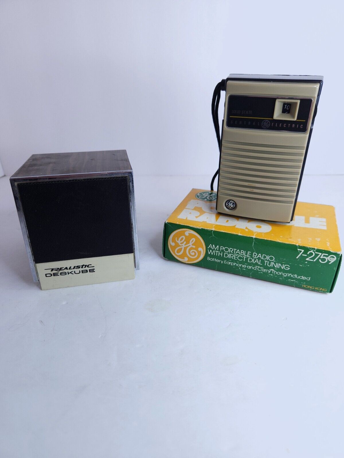 Vintage 1970s Radios Realistic AM Deskube radio 12-183 & Ge AM radio Both Work