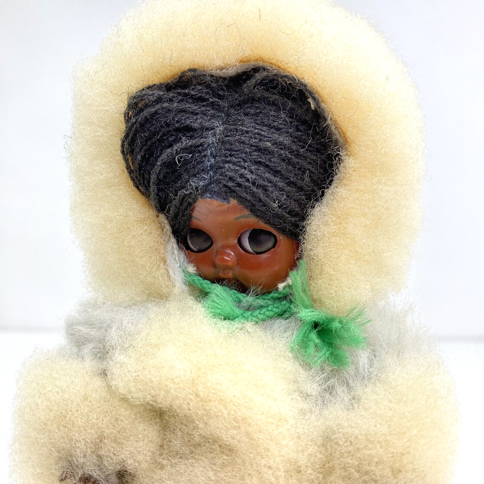 Vintage Indien Art Eskimo Doll Native Sleepy Eyes Crafted In Canada