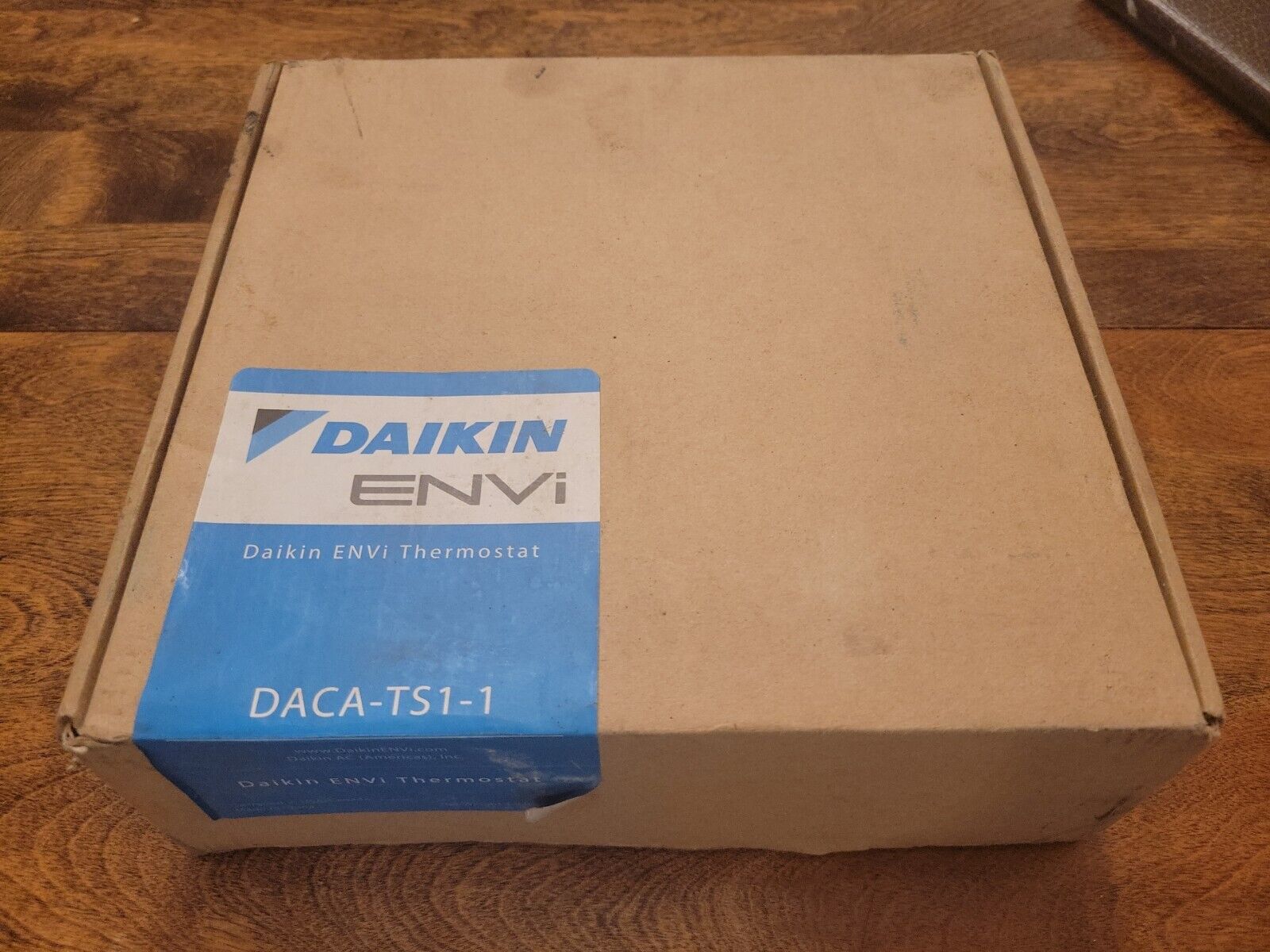 Daikin ENVi DACA-TS1-1 Intelligent Programmable Thermostat Kit Open Box 