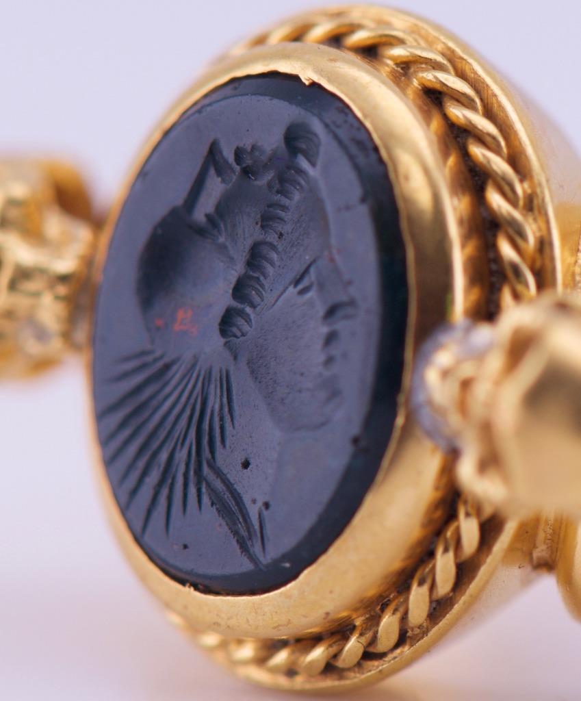 Antique Italian Seal Ring Intaglio Hardstone Memento Mori Skulls 18k Gold c1850