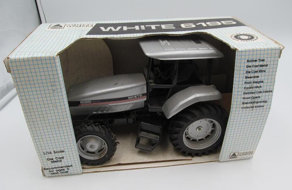 1/16 Ertl White 6195 New in Box
