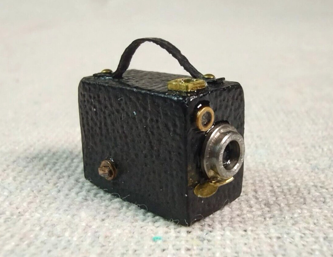 Vintage Dollhouse Miniature Nantasy Fantasy Creations Roll Film Box Camera 