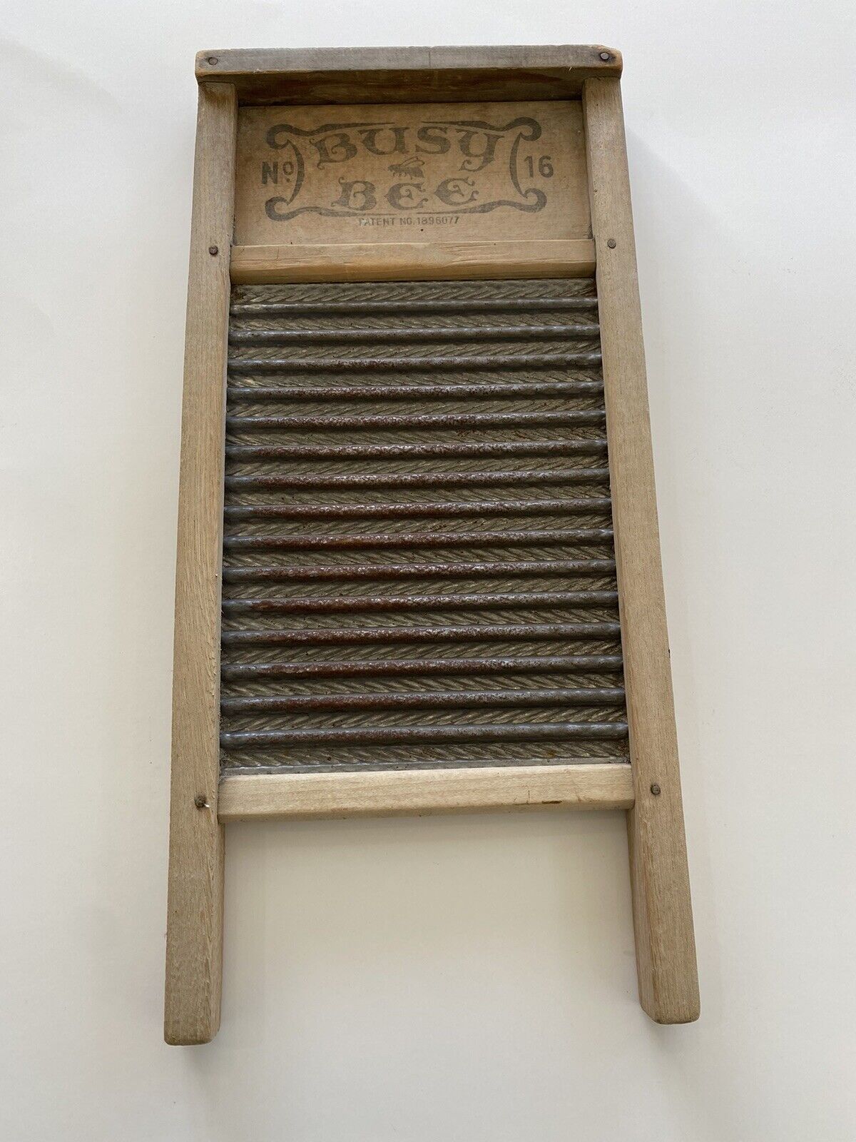 Vintage Busy Bee Washboard No.16 Patent NO. 1896077