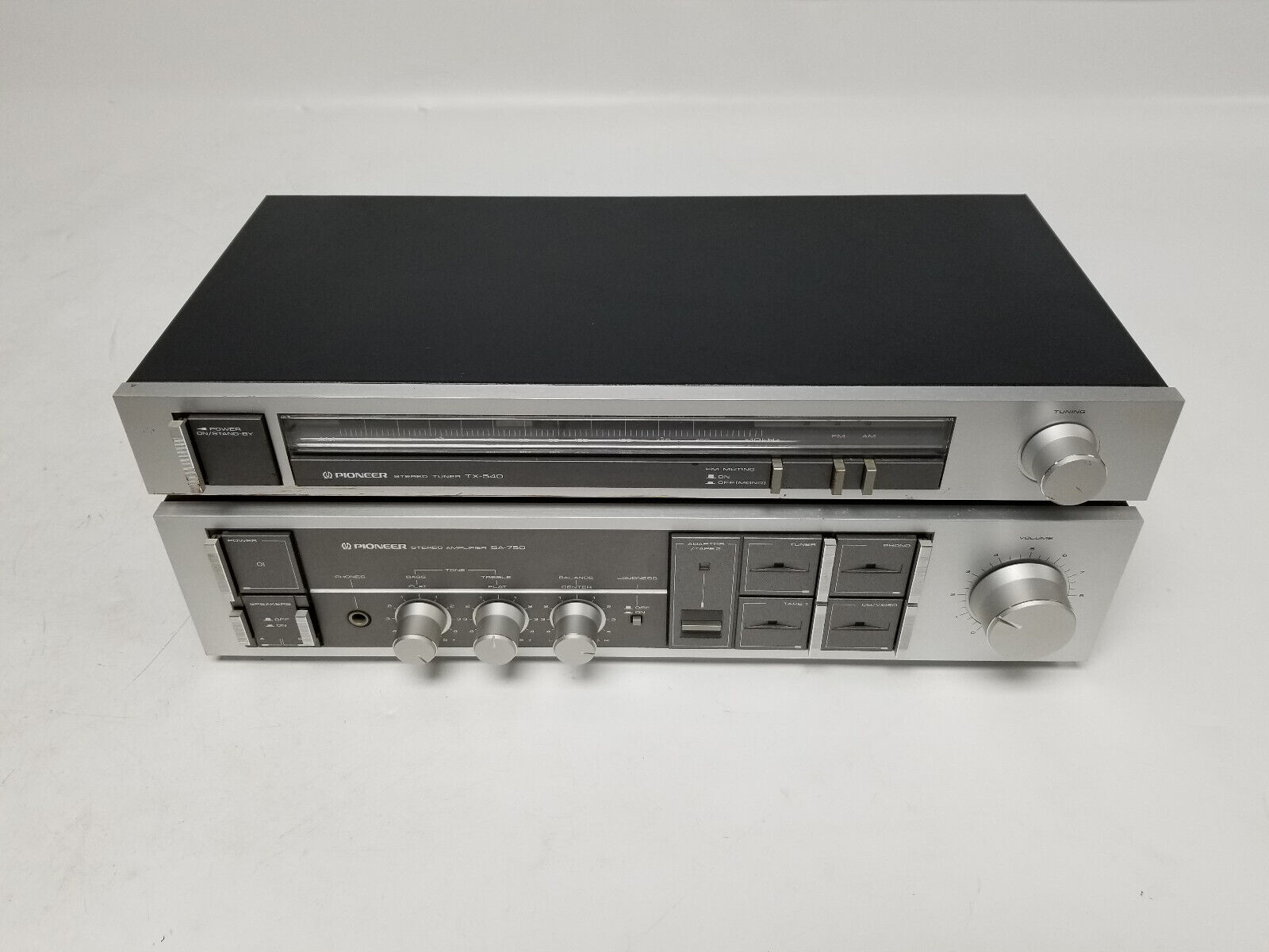 Vintage Pioneer SA-750 Stereo Amplifier & TX-540 AM/FM Stereo Tuner (Tested)