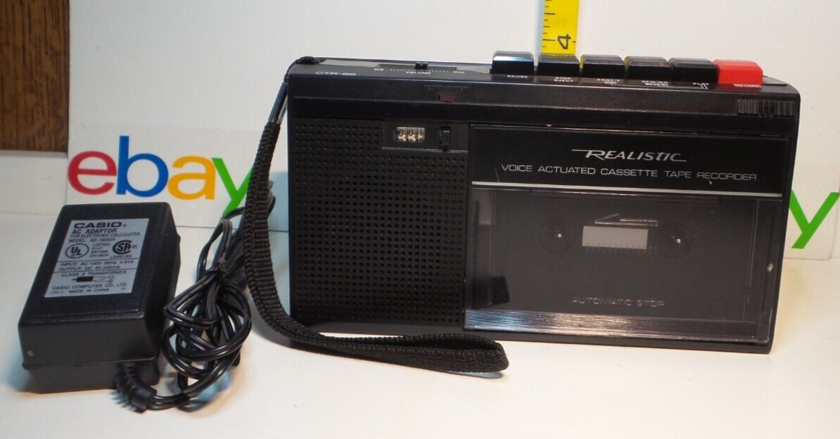 REALISTIC COMPACT CASSETTE TAPE RECORDER WITH VOICE ACTUATION CTR-85 Tested