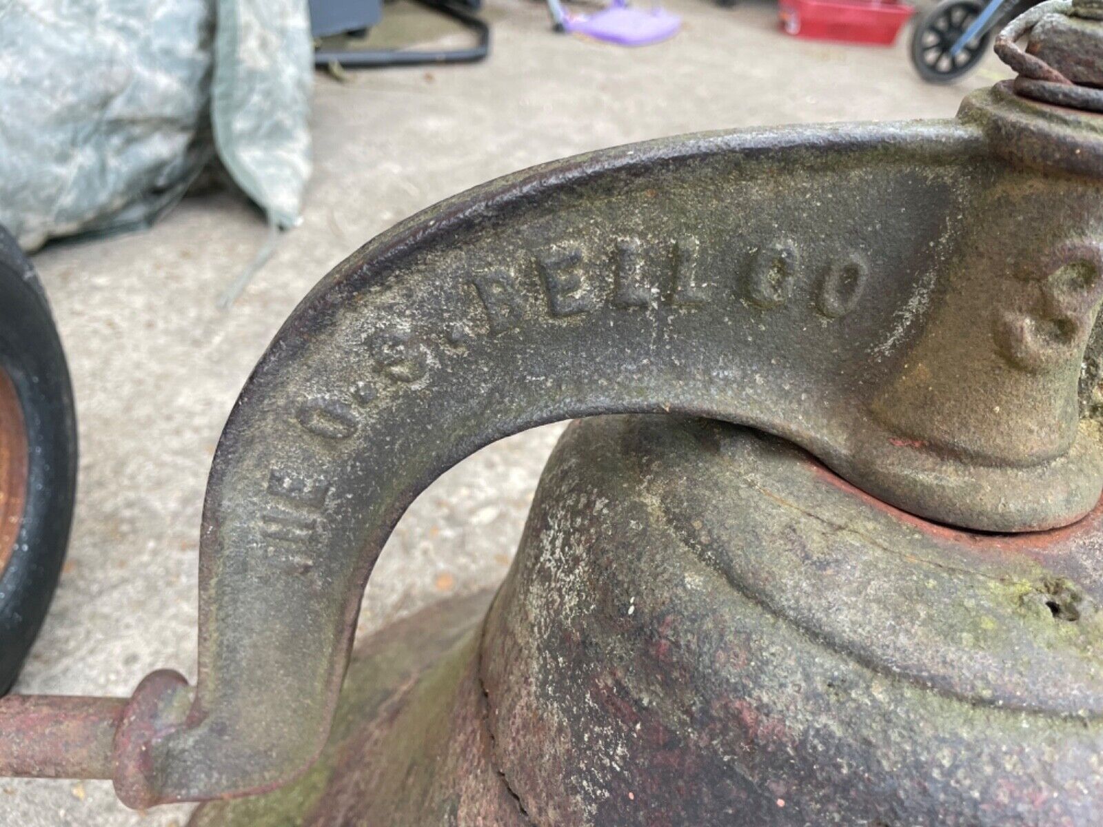 Antique Cast Iron C.S.BELL CO. HILLSBORO #3 Dinner Farmhouse School Bell