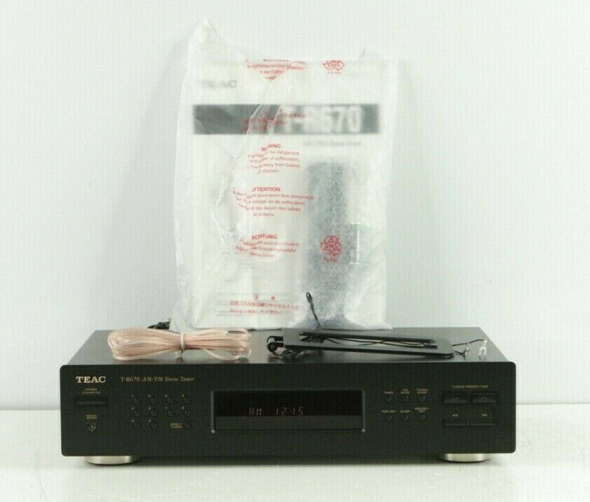 Teac T-R670 Dual Voltage Full Sized AM/FM Component Tuner in Black h851