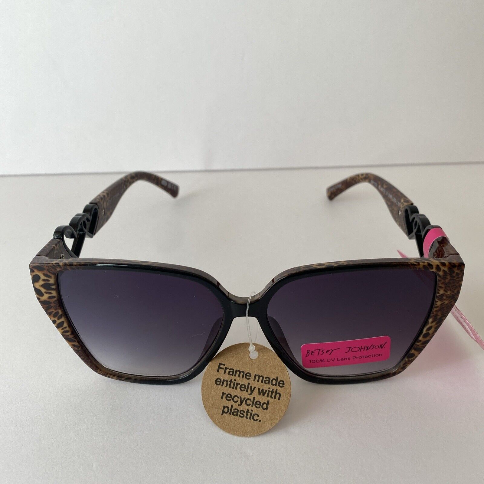 NEW Betsey Johnson Animal Print With Hearts Sunglasses Leopard Oversized