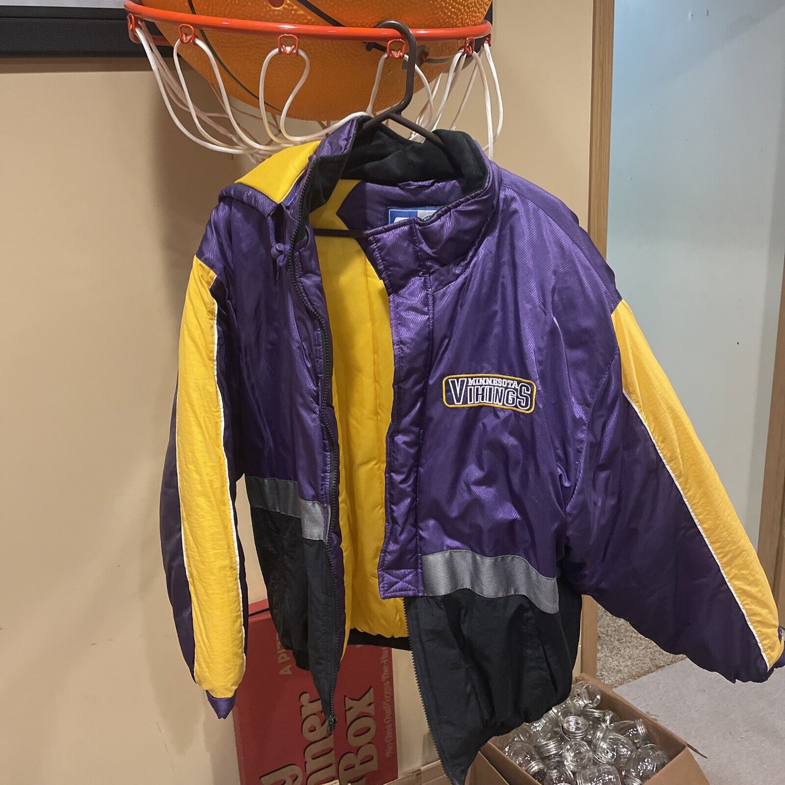 Vintage Minnesota Vikings Starter Winter Jacket Size Medium